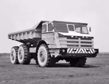 МоАЗ-7411 '1974–75