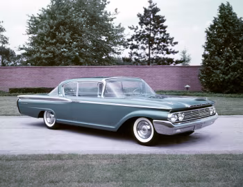 1960 Monarch Lucerne 2-door Hardtop Cruiser (63A)