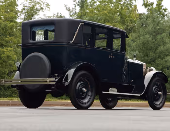 1924 Moon 6-40 Landau Sedan