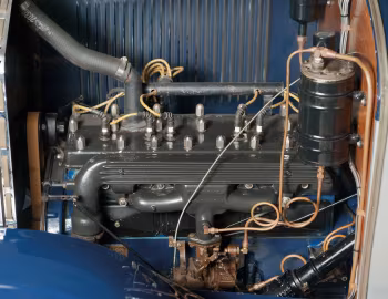 Bajo el capó 1924 Moon 6-50 Touring