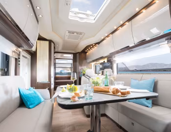 Interior 2017–21 Morelo Empire Liner '2016–21