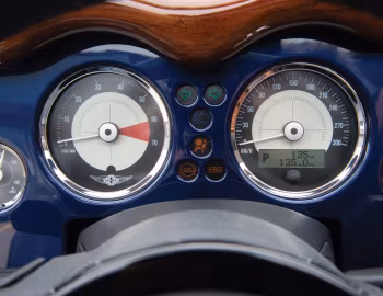 Комбинация приборов Morgan Aero 8 '2015–18