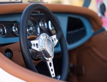Інтер'єр 2020 Morgan Plus 4 [North America] '2019–20