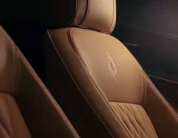 Інтэр'ер Morgan Plus Six "Pinnacle" '2024–25