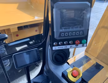 Interior Morooka MST-1500VDR [Worldwide] '2016–pr.