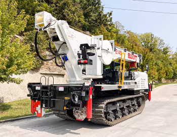 2020 Morooka MST-2500VDL with Elliott E145 track bucket [North America]