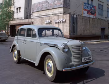 Москвич-400-420 '12.1946–04.1954