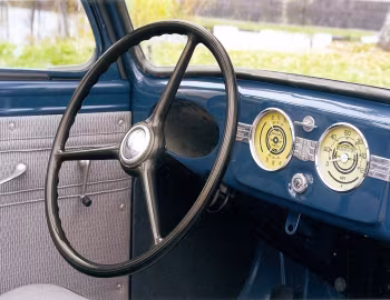 Painel frontal Москвич-400-420А '07.1948–52