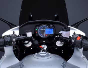 仪表台 Motus MST '2014–16