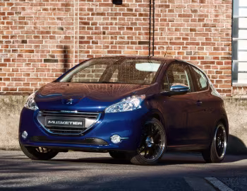 Musketier Peugeot 208 3-door '2013–15