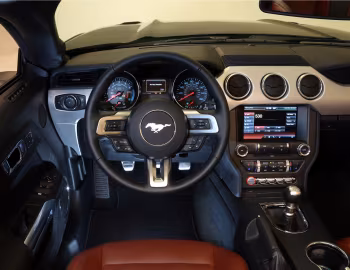 Panel frontal 2015–17 Ford Mustang GT Convertible [North America] '2014–17