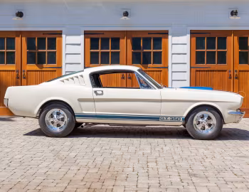 1965 Shelby GT350 with LeMans stripes option