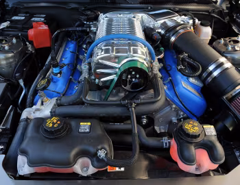 Bajo el capó UBB 1000 HP Ford Mustang '2012–14