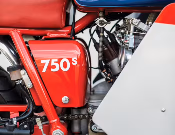 Bajo el capó 1968 MV Agusta 861 Magni (#199016)