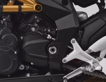 Under The Hood MV Agusta Superveloce S '2021–pr.