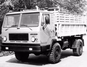 НАМИ-0196 '04.1976