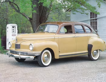 1942 Nash Ambassador 600 4-door Sedan
