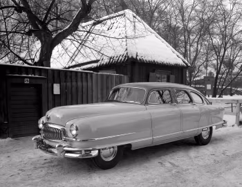 1951 Nash Ambassador Custom 4-door Sedan (5178) '1950–51