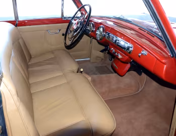 Interior 1953–54 Nash-Healey Le Mans Coupe