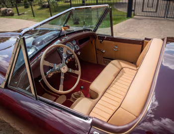 Interior 1951 Nash-Healey Roadster (25162)