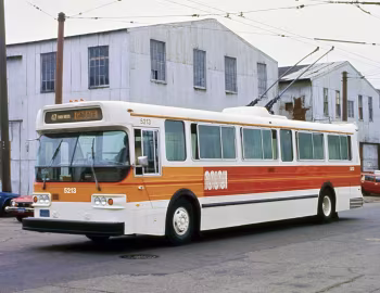 Flyer Industries E800 (10240) '1975–77