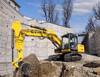 New Holland E175C '2012–pr.