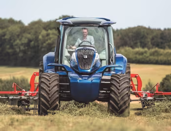 New Holland Methane Power Concept Tractor '08.2017