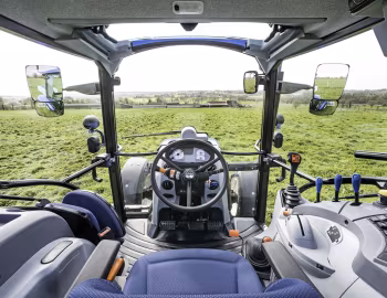 Interior New Holland T5.115 '2013–pr.