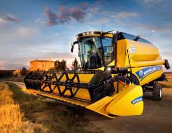 New Holland TC5070 '2013–14