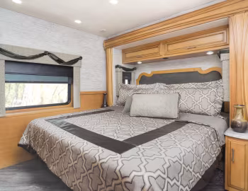 Интерьер 2014–20 Newmar Canyon Star '2013–20