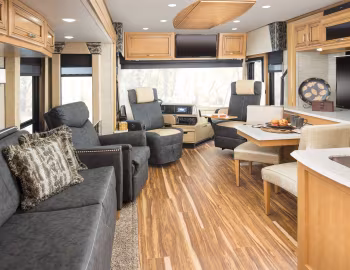 Интерьер 2016–19 Newmar Ventana LE '2015–19