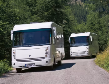 Niesmann + Bischoff Arto (III) & Flair (IV)