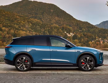 NIO EL6 [EU-spec] '2023–pr.