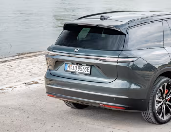 NIO EL8 [EU-spec] '2024–н.в.