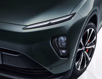 NIO ES8 '2023–25