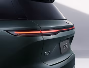 NIO ES8 '2023–25