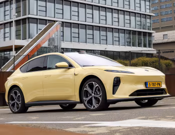 NIO ET5 [EU-spec] '2023–pr.