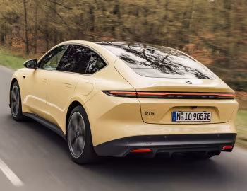 NIO ET5 [EU-spec] '2023–н.в.