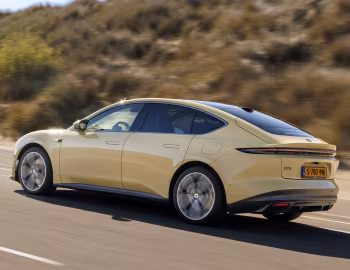 NIO ET5 [EU-spec] '2023–pr.