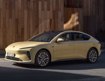 NIO ET5 [EU-spec] '2023–pr.
