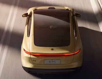 NIO ET5 [China] '2022–н.в.