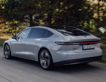 NIO ET7 [EU-spec] '2022–н.в.