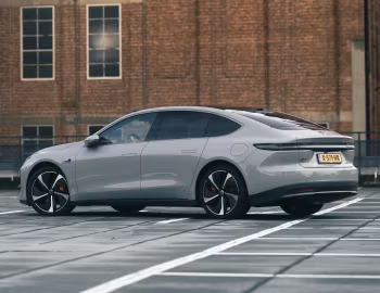NIO ET7 [EU-spec] '2022–н.в.