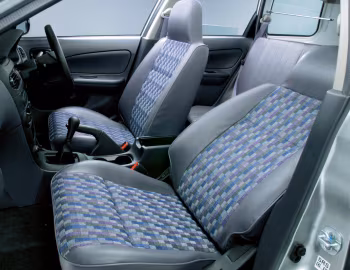 Інтер'єр Nissan AD Van (Y11) '08.2002–05.2004