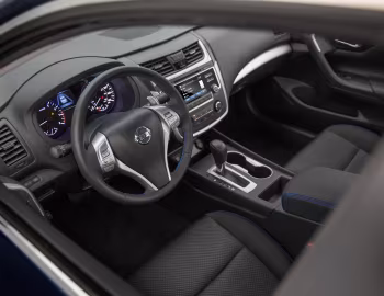 Interior 2016–18 Nissan Altima SR [North America] (L33) '2015–18