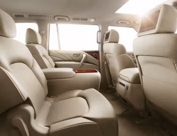 Interior 2017–20 Nissan Armada [North America] '2016–20