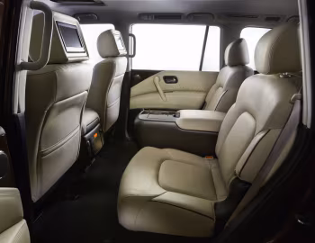 Interior 2017–20 Nissan Armada [North America] '2016–20