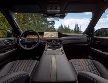 Panneau avant 2025–pr. Nissan Armada Pro-4X '2024–pr.