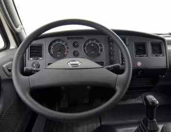 Торпедо Nissan Atleon '2004–13