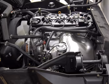 Под капотом Nissan Atleon '2004–13